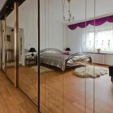 Mit Terrasse By Interhome Apartment Zwickau